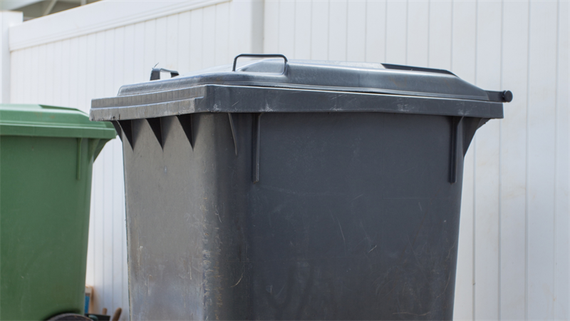 Garbage Can